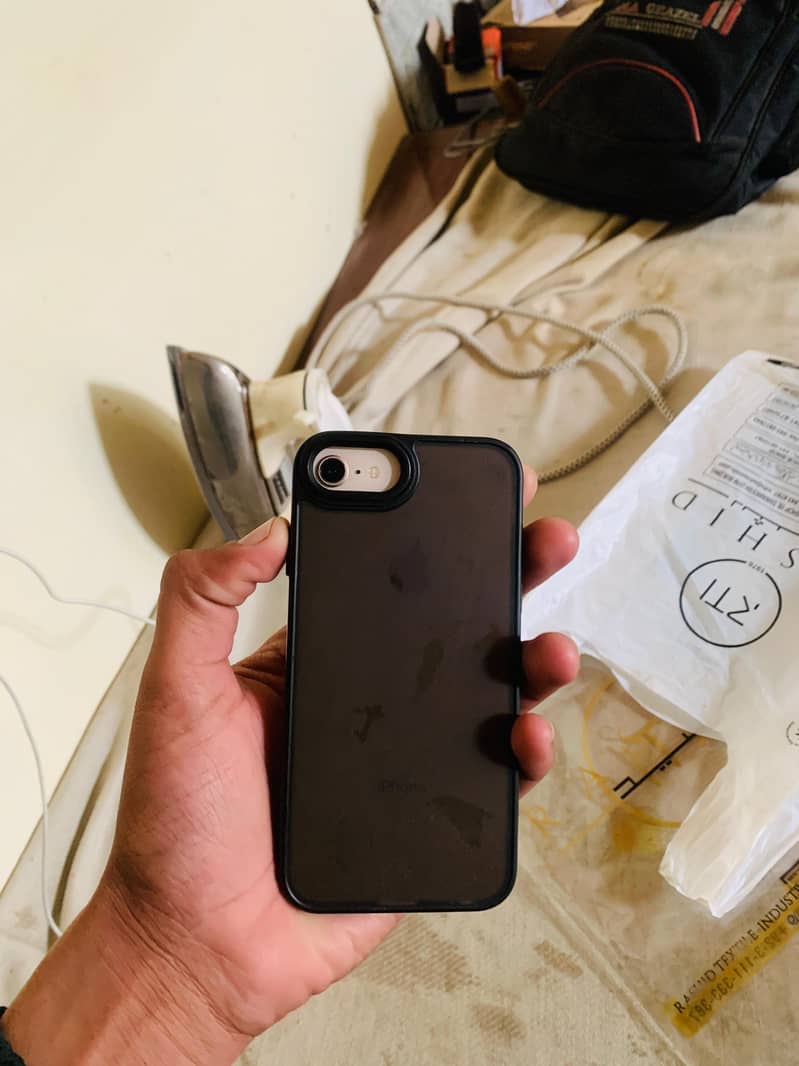 Apple iPhone 8 11