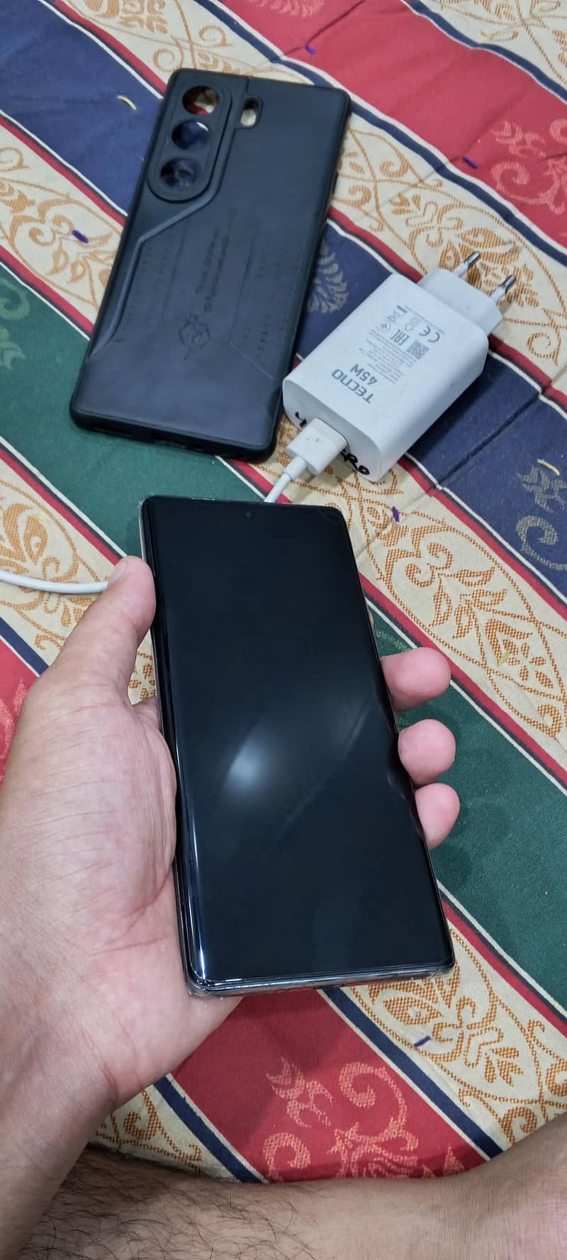 Tecno CAMON 40 Pro 1