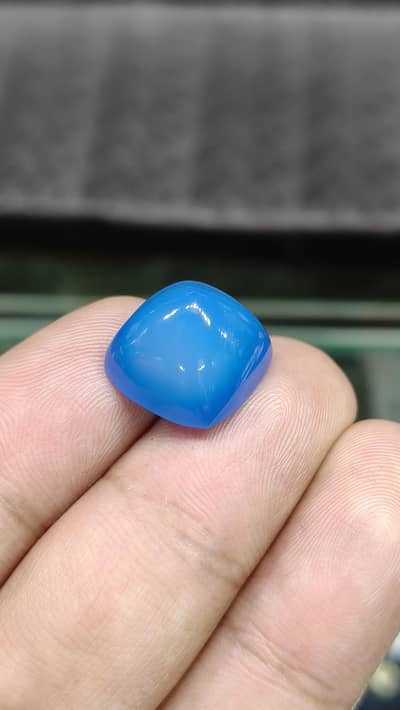 Blue Agate (Neela aqeeq) Sugarloaf cut natural
