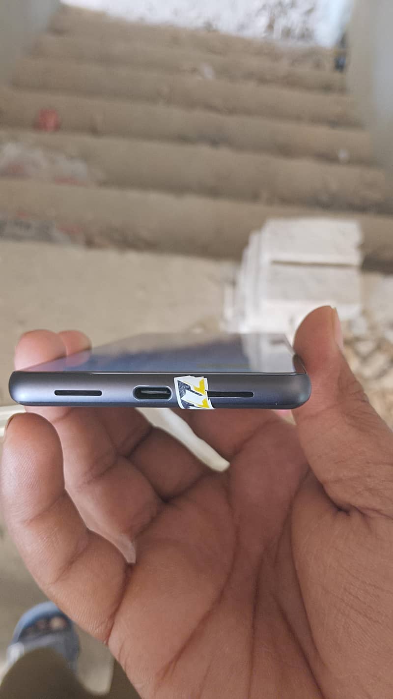 Google Pixel 7 4