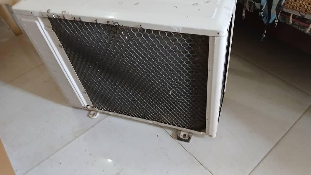 1 TON SPLIT AC 5