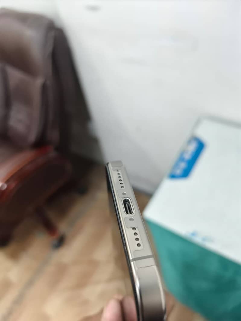 15 pro max 4