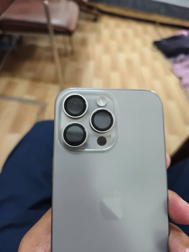 15 pro max 6