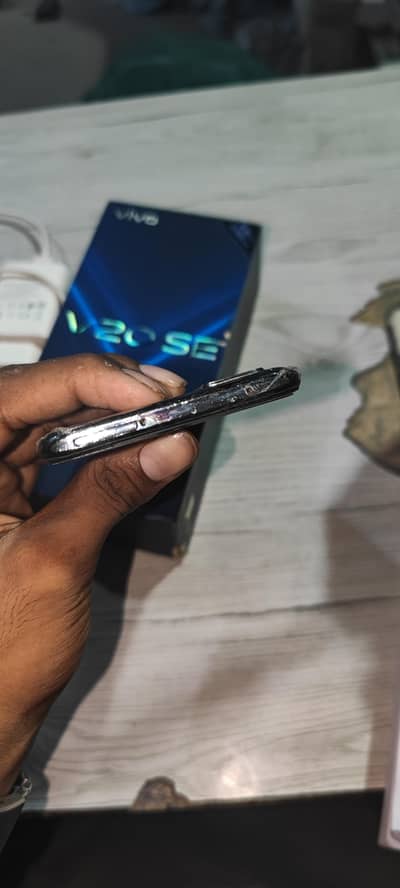 Vivo V20 SE