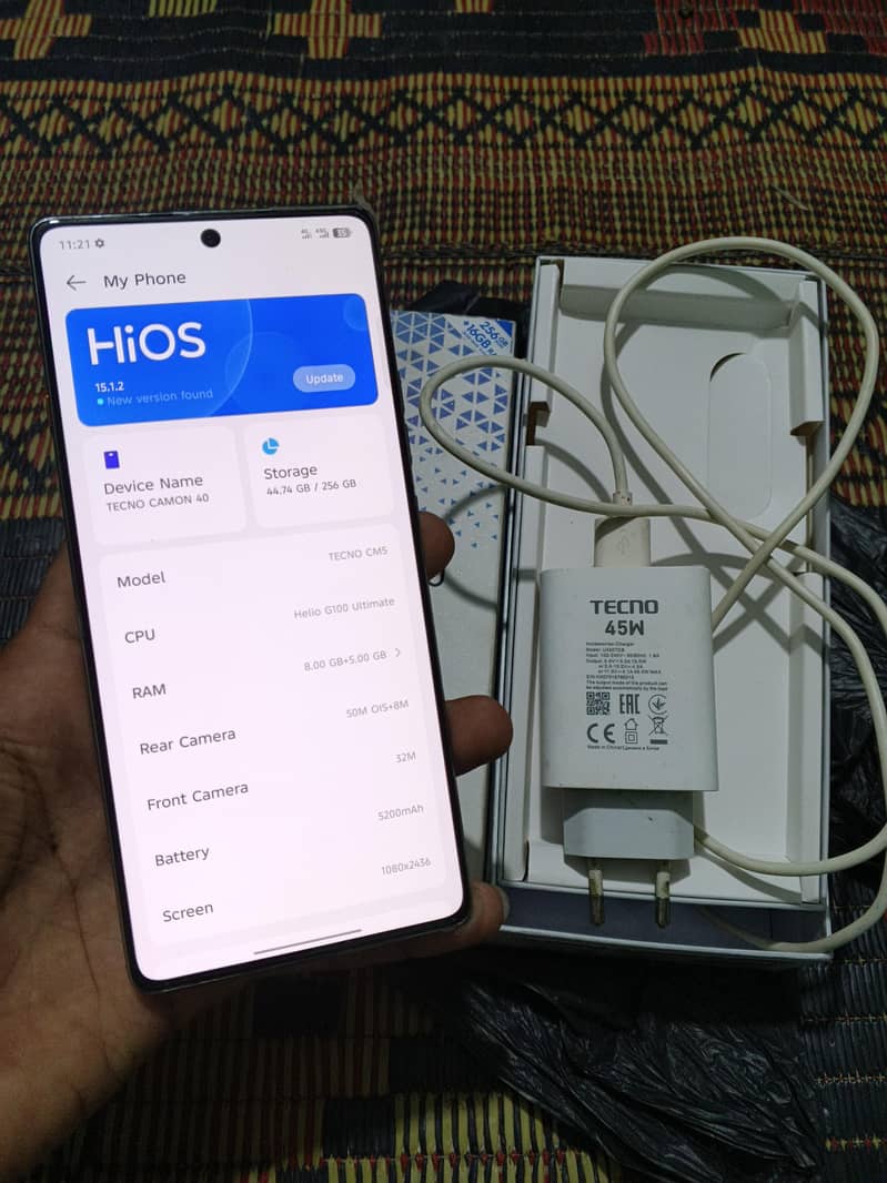 Tecno CAMON 40 2