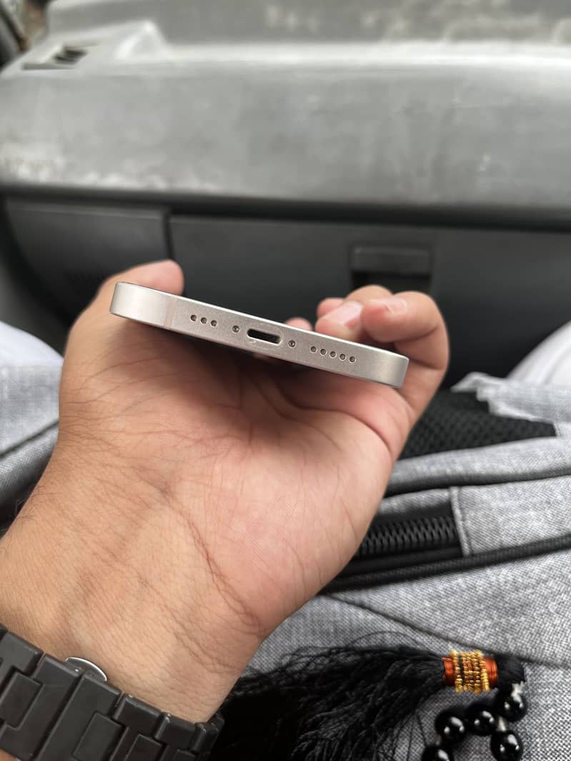 IPhone 13 jv 1