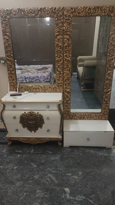 dressing table with mirror