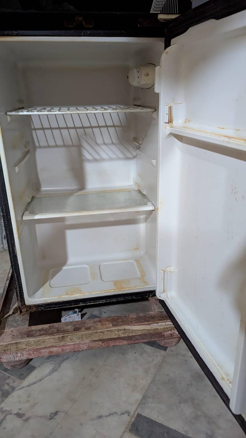 Fridge 1