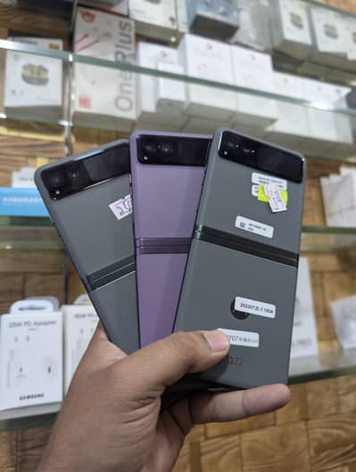 Motorola razer 40 Flip Phone