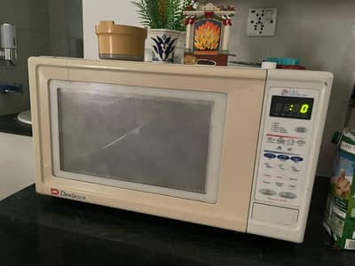 dawlance microvave 55 liter