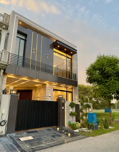 5 MARLA MODERN DESIGN HOUSE FOR RENT IN DHA PHASE 9