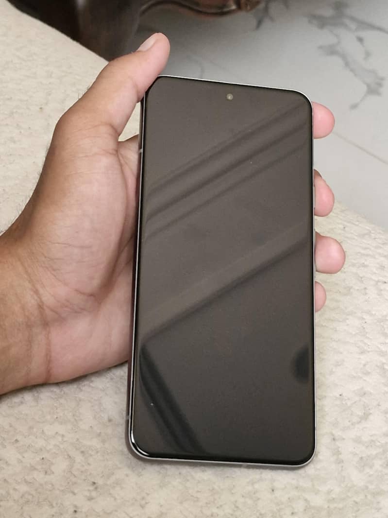 Google Pixel 8 4