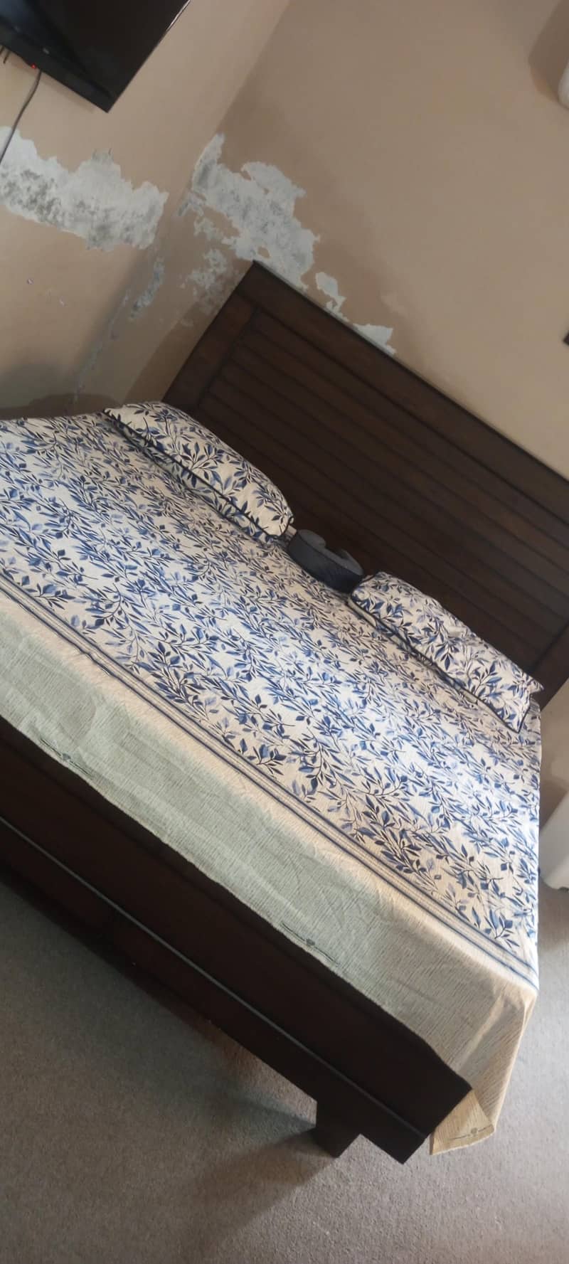 bed colour brond 2