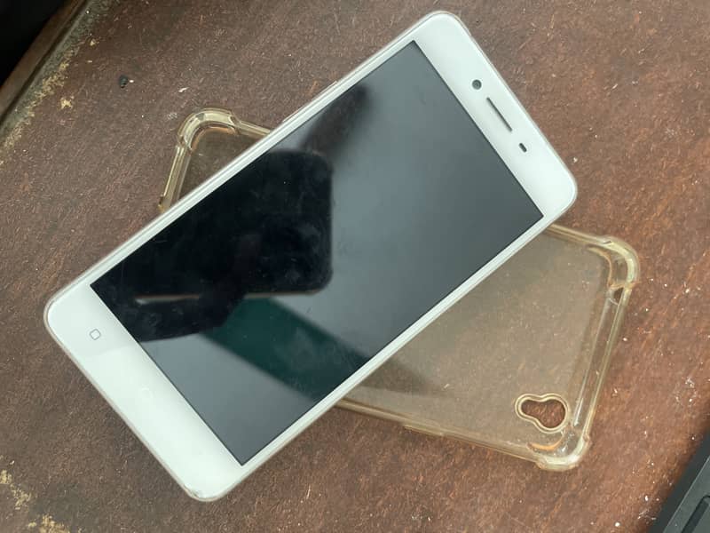 OPPO A37 2