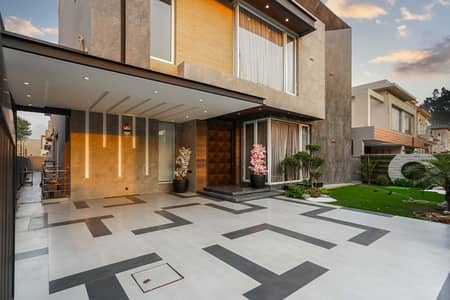 Exceptional 1-Kanal Plot | Next-to-Corner Location with Premium Approach