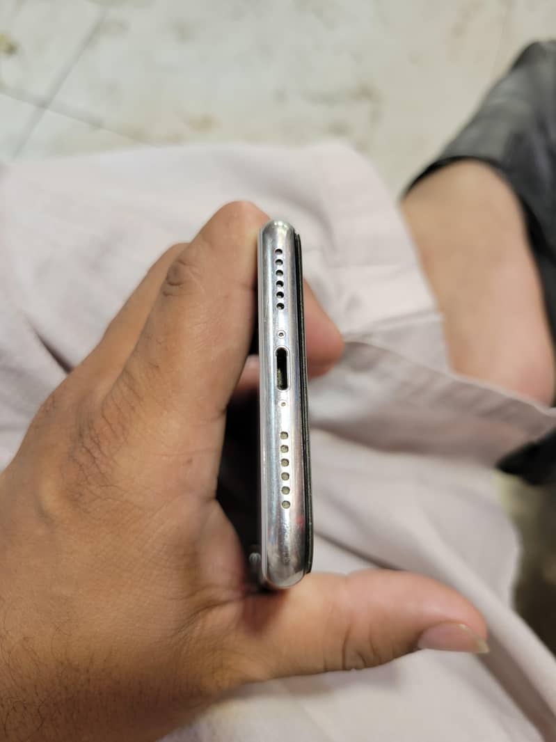 Apple iPhone X 1