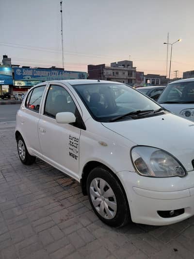 Toyota Vitz 2003
