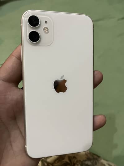 Apple iPhone 11 64 gb PTA approved lush condition