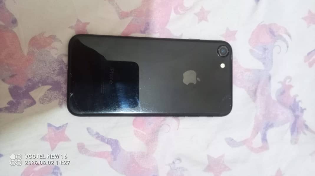 Apple iPhone 7 2