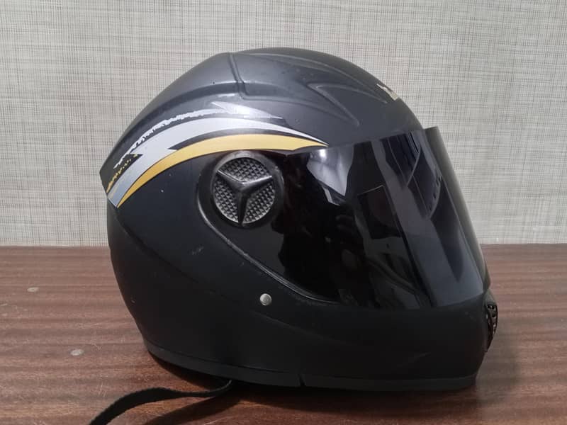 Helmet 0
