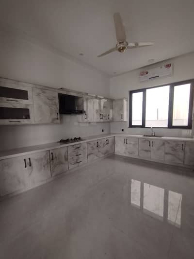 1 Kanal Beautiful Lower Portion Available For Rent Near All Facilities