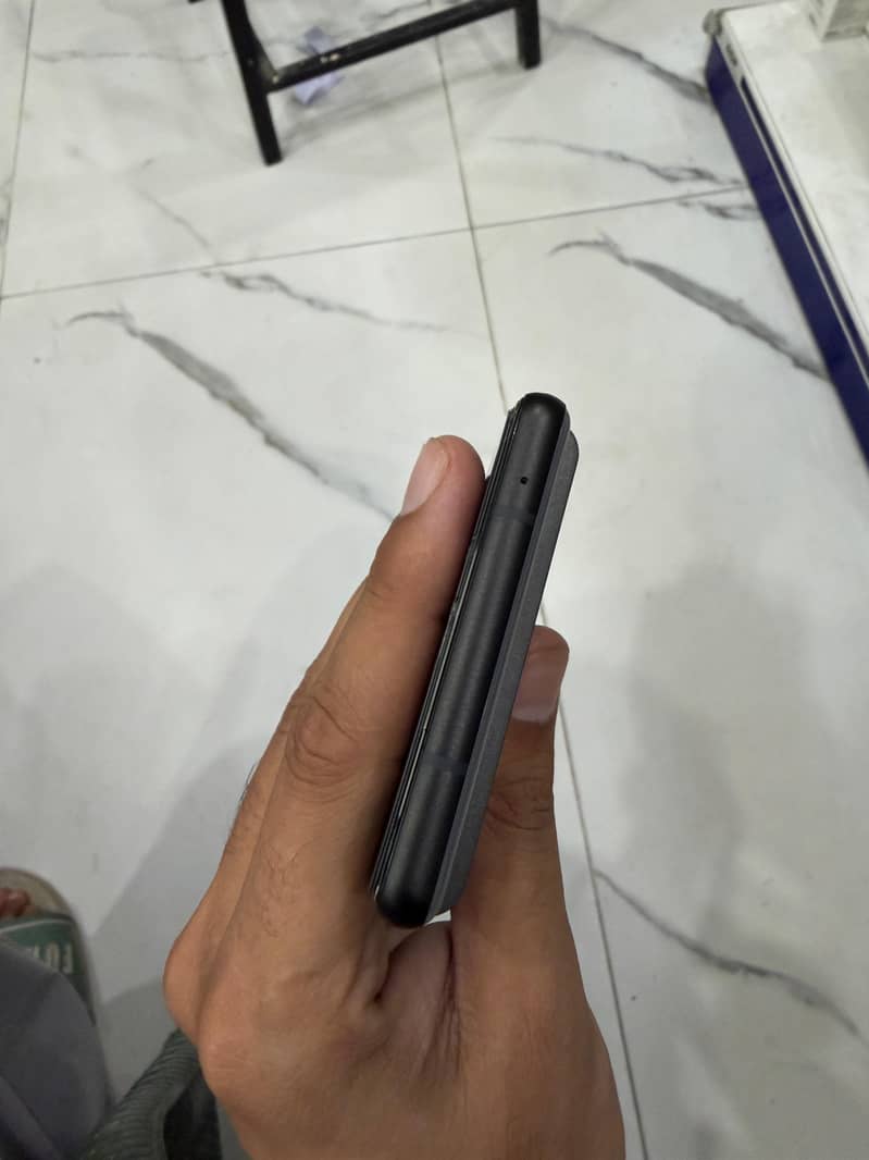 Google Pixel 6 5
