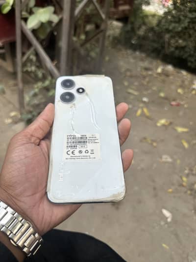 Infinix Hot 30 Play