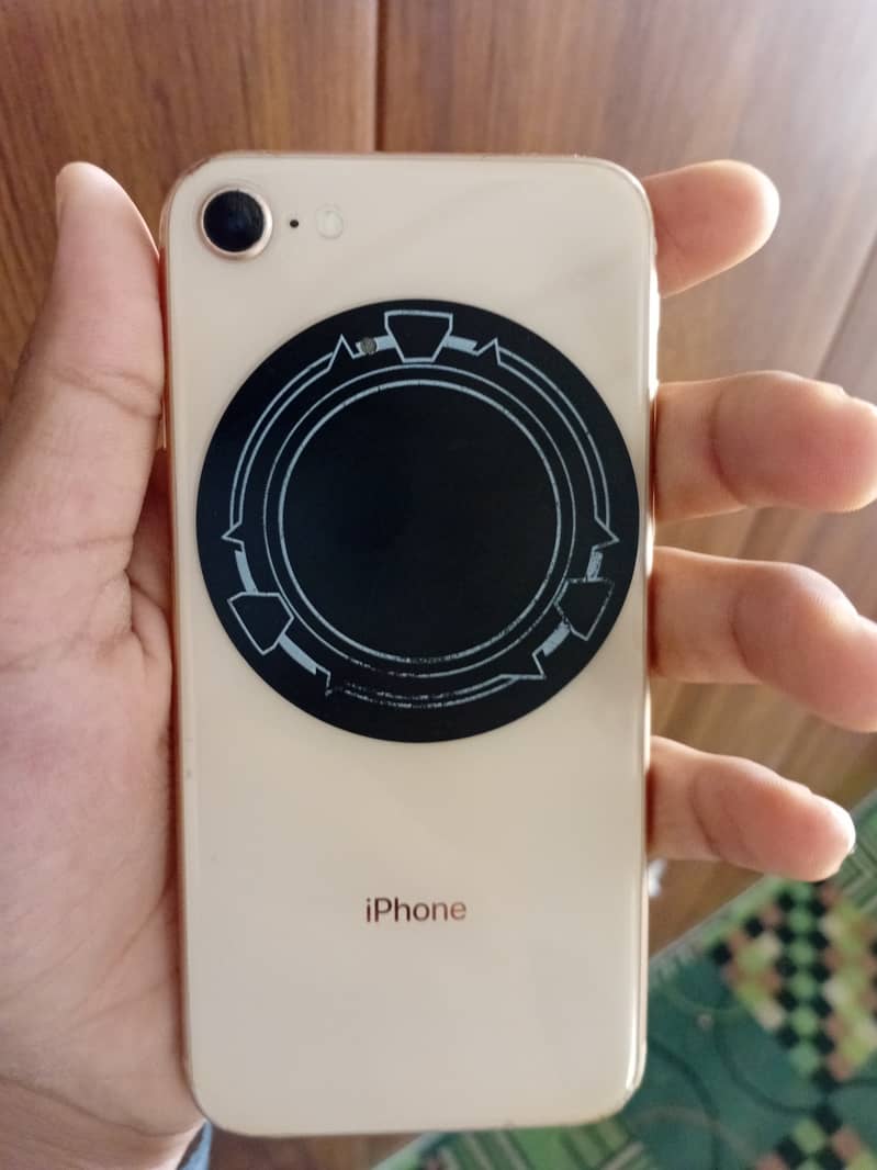 Apple iPhone 8 0