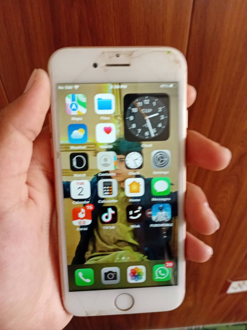 Apple iPhone 8 1
