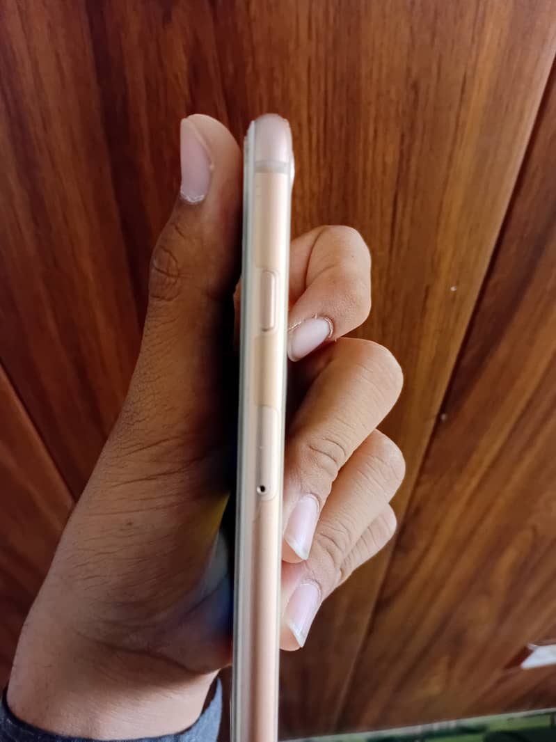 Apple iPhone 8 2
