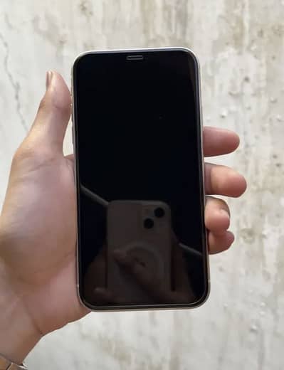 Apple iPhone 11 PTA APPROVED 64gb BH77% condition 10/10
