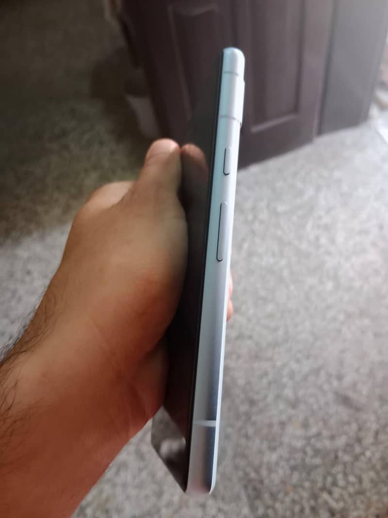 Google Pixel 7a 3