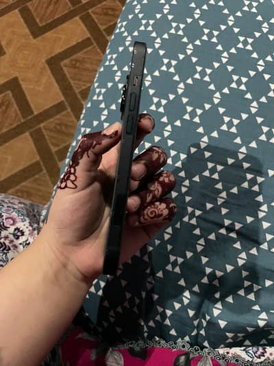 Apple iPhone 14