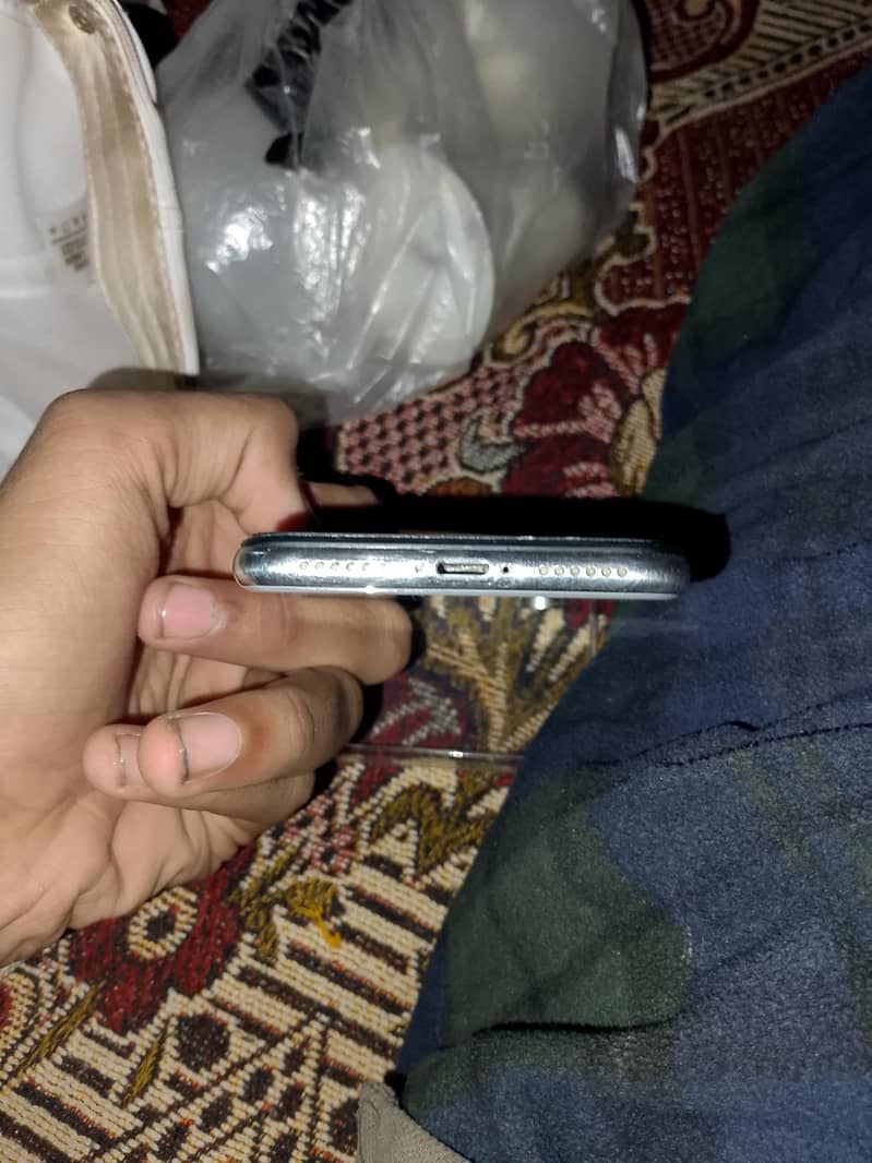 Apple iPhone X 2