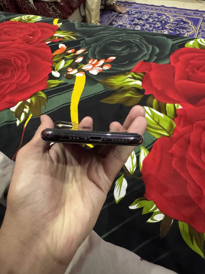 Apple iPhone 11 Pro 5