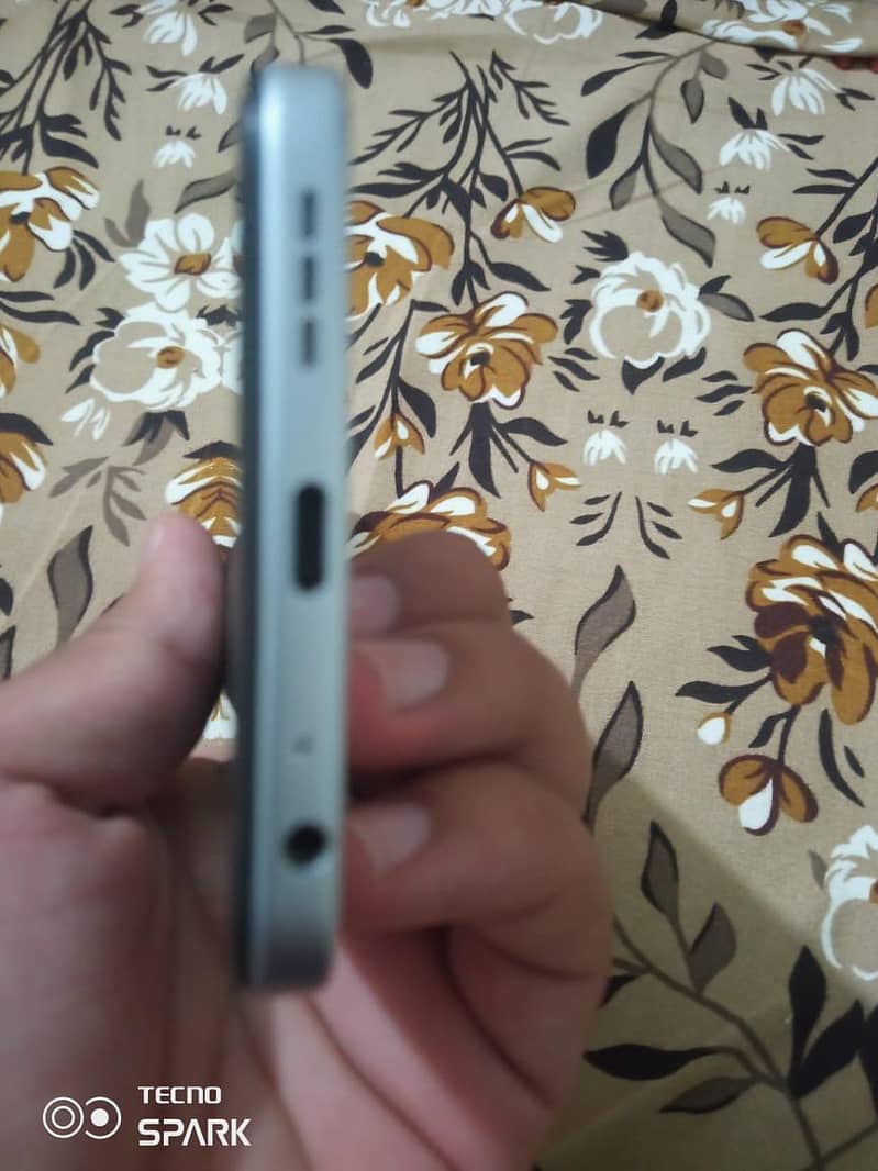 Tecno 1