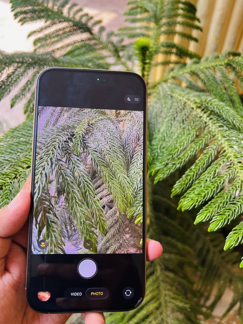 Apple iPhone 16 Pro Max 3
