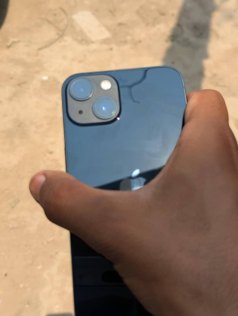 Apple iPhone 13 7