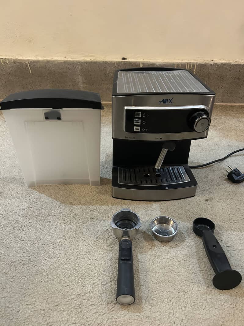 Mint condition coffe machine 2