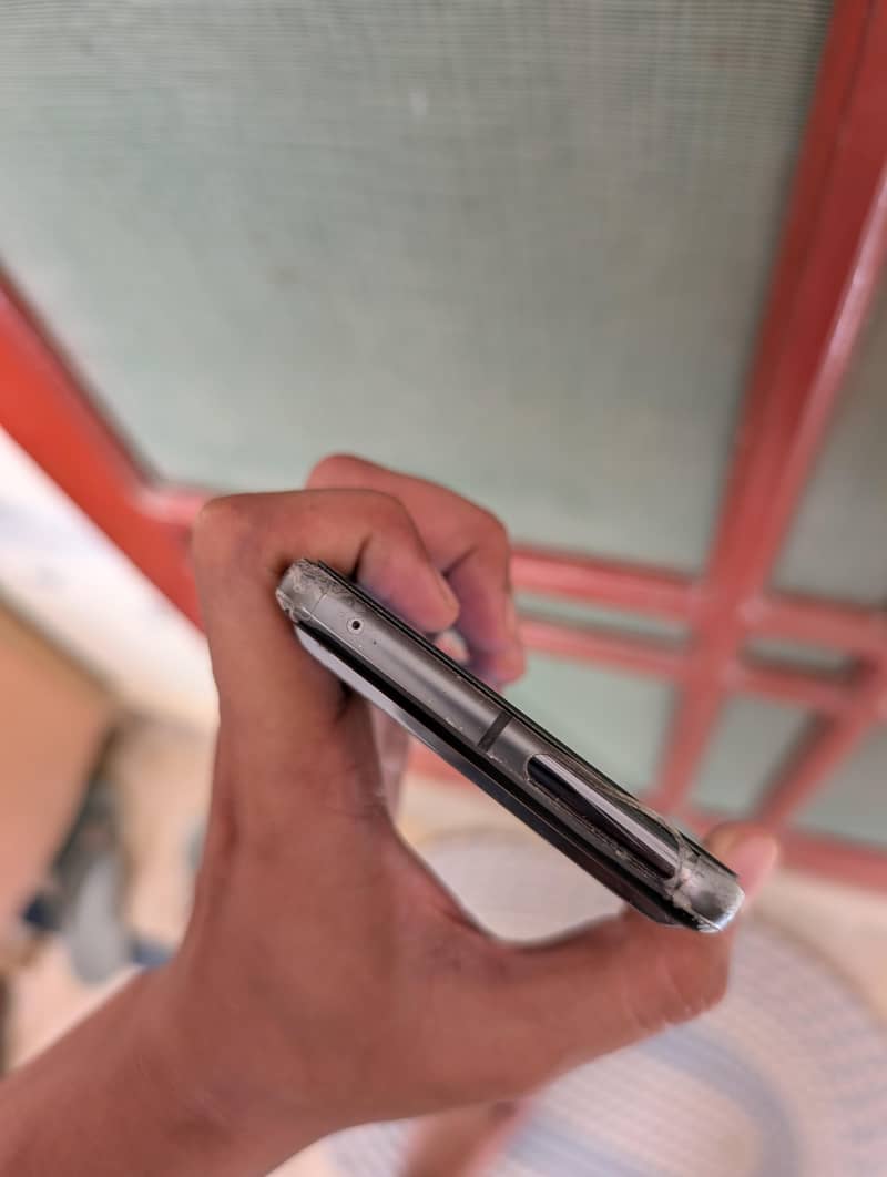 Google Pixel 8 Pro 2