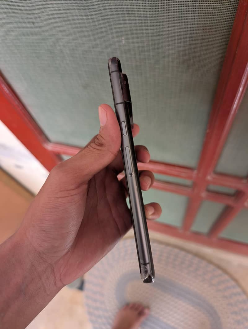 Google Pixel 8 Pro 3