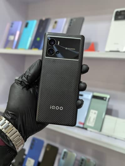 Iqoo 9 pro 12/512Gb Dual Sim 4700 mah Official PTA 10/10