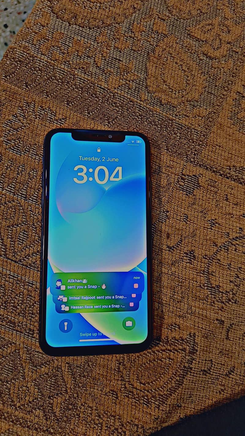 Apple iPhone X 3