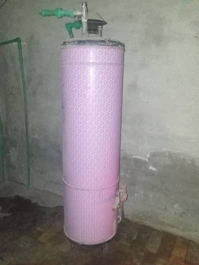 Geyser for sell GAS Peshwar
