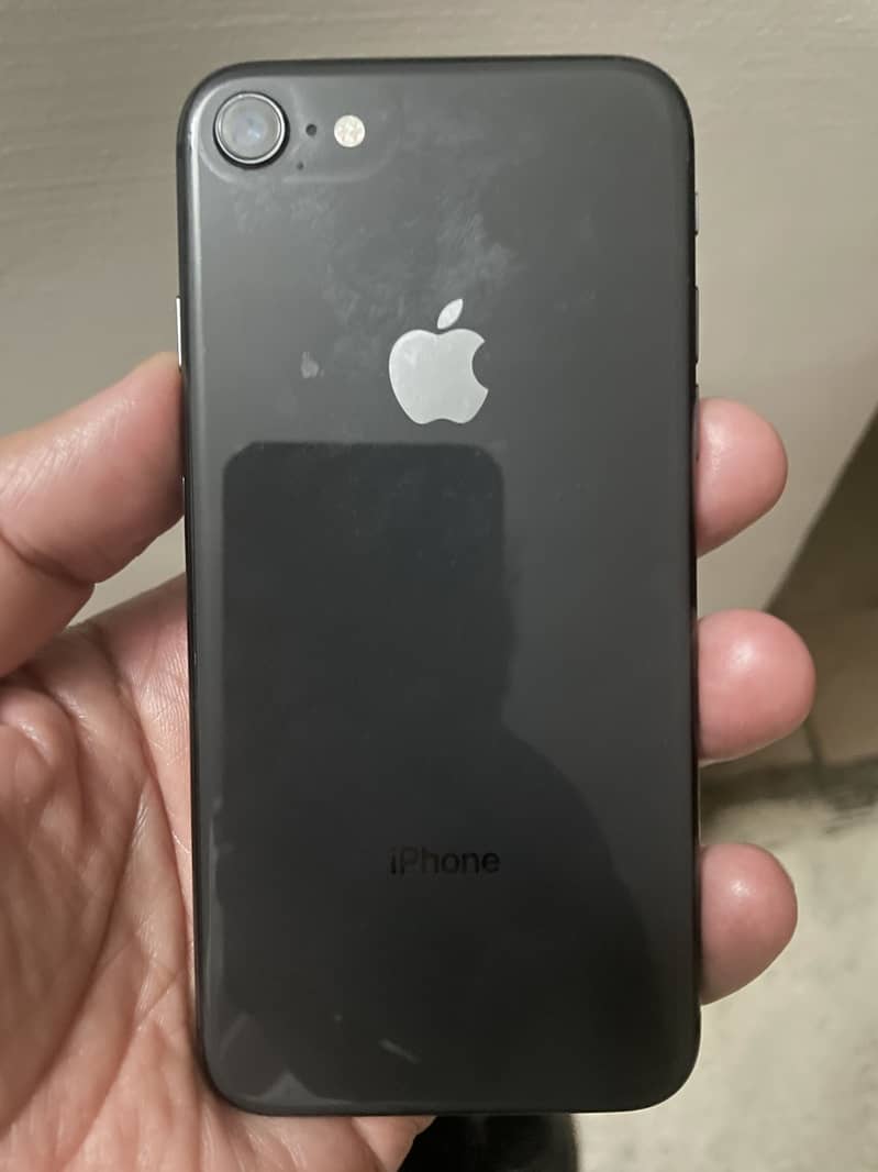 Apple iPhone 8 3