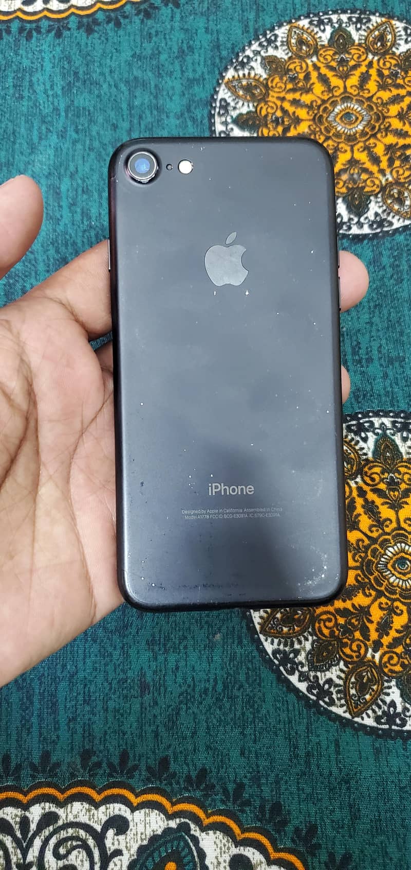 Apple iPhone 7 1