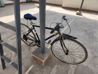aluminum cycle with thin tyres