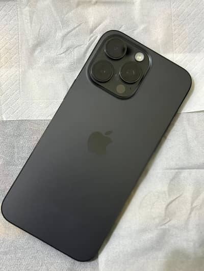 Apple iPhone 16 Pro Max