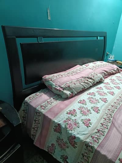 King Size Bed Side Table Mattress And Almari