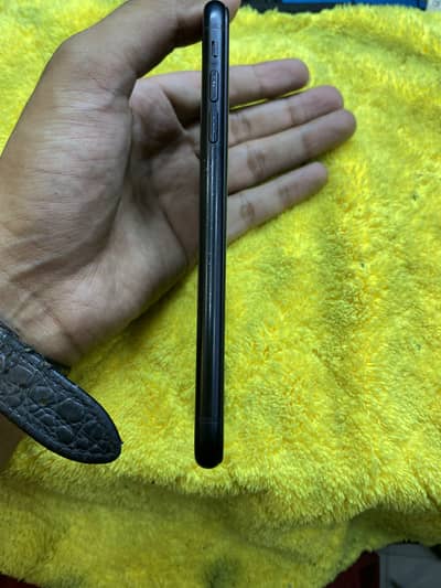 Apple iPhone XR